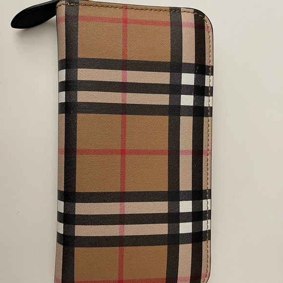 Gently used Burberry zip around wallet - Picture 5 of 10